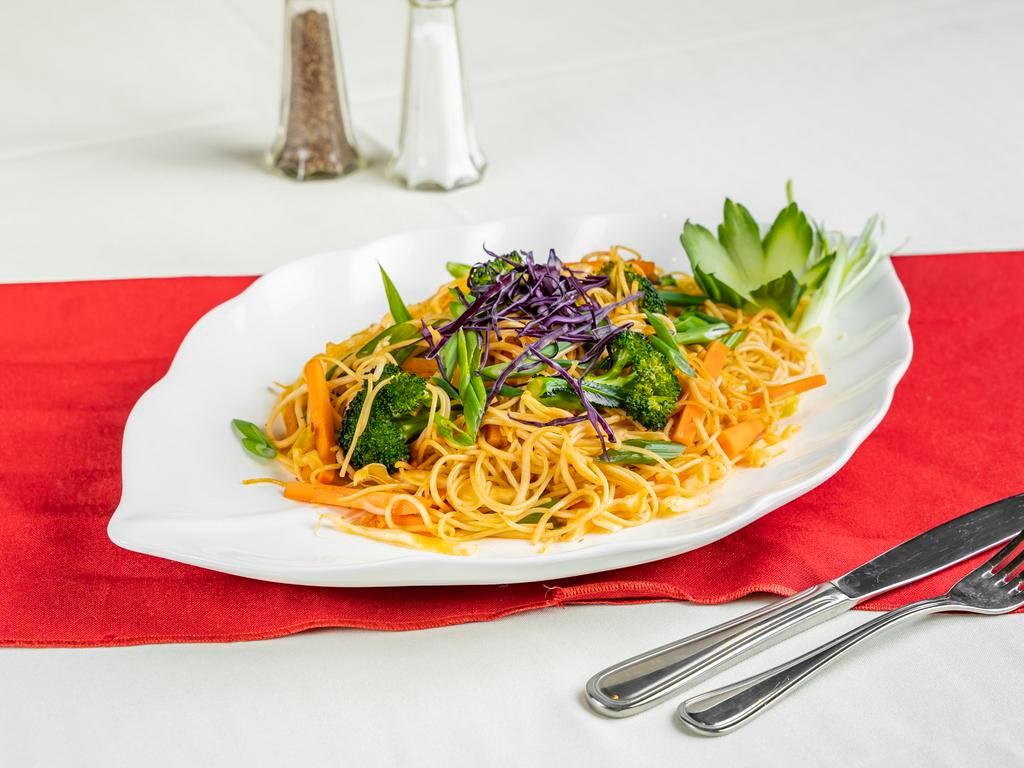 Hakka Noodles Veg · Noodles and Veg with soy sauce,chilli in vinegar