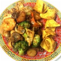 S8. Subgum Fried Wonton · Shrimp, chicken, pork, beef and mixed vegetables and 5 deep fried wontons.