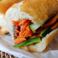 04. Grilled Beef Sandwich · Bo nuong.