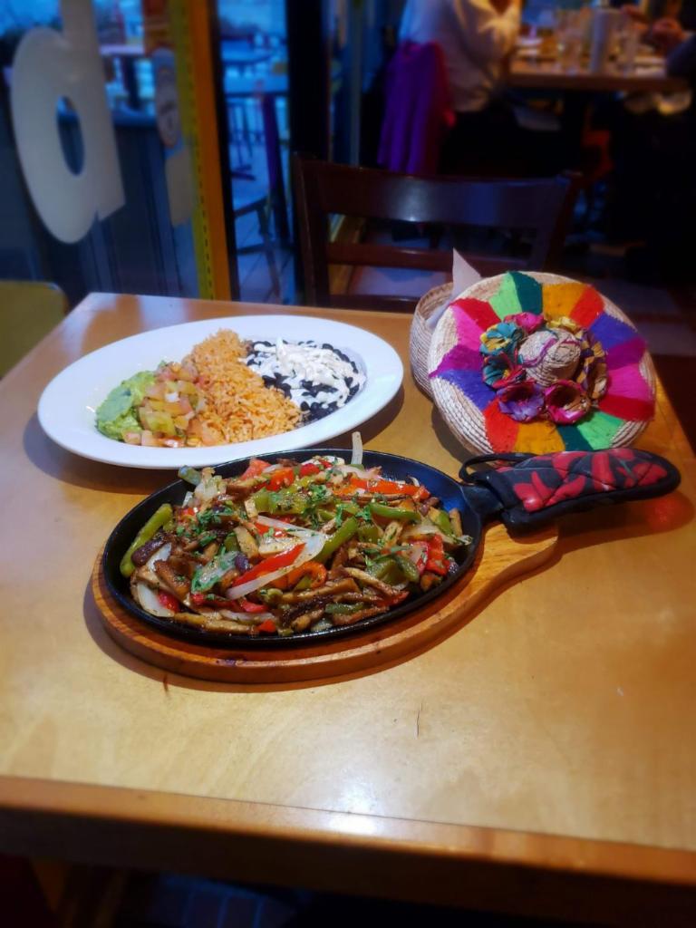 México Auténtico · Breakfast · Dinner · Latin American · Mexican · Vegan