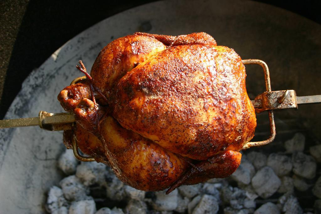1/2 ROTISSERIE CHICKEN · SLOW COOKED ROTISSERIE CHICKEN SEASONED WITH ALL NATURAL HOME MADE MARINADE 