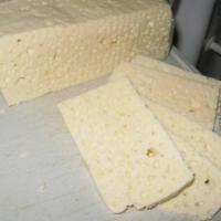 Queso (Cheese) · Honduran semi dry cheese
Queso semiseco Hondureño 