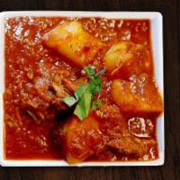 Vegetable Vindaloo Dinner · Vegetable, basmati rice, and tandoori naan.