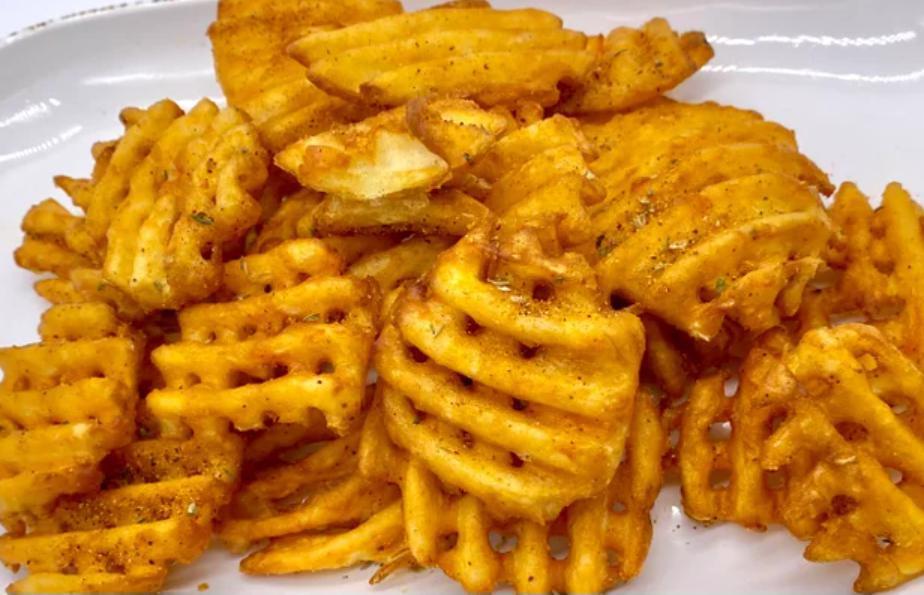  Waffle Fries  · Seasoned waffle fries.