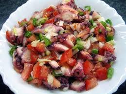 Ensalada de Pulpo · Octopus salad.