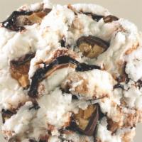 Caramel Fudge Swirlpool · Sweet cream with Snickers and fudge.