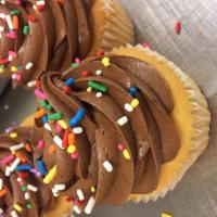Cupcake with Sprinkles (INDIVIDUAL) · 