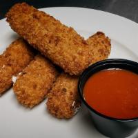 Fresh Mozzarella Sticks · Panko breaded fresh mozzarella. Served with a marinara sauce.