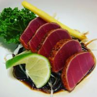 Tuna tataki  · Fresh tuna with ponzu sauce 