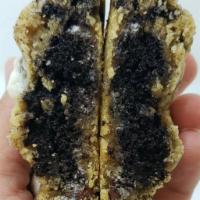 Beyond Cookie - Smoreo · Chocolate Chip, Marshmallow & Oreo Cookie Baked With a Marshmallow-Chocolate Cupcake Core