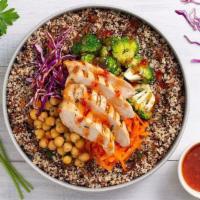 Chili Chicken Bowl · Quinoa, grilled chicken, broccoli, shredded carrots and cabbage, green onion, cilantro, and ...