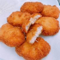 4. Fried Chicken Nuggets炸鸡粒 · 10 pieces. 