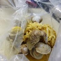 Clams · 1lb and comes with 1 corn and 1 potato as default