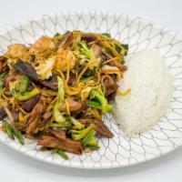 House Yakisoba · Yakisoba noodles stir-fried with chicken, beef, pork and shrimp with vegetables.