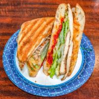 Chicken Pomodori Panini Sandwich Lunch  · Chicken breast, lettuce, basil, sundried tomatoes, chipotle sauce, and provolone cheese.