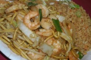 Shrimp Lo Mein Combination Plate · Served with roast pork fried rice and an egg roll.