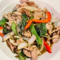 Basil (Pad Gra Praw) · Yellow onion, bell pepper, green beans, basil. Please ask for Gluten Free or Vegan options.