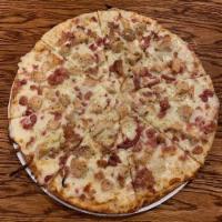 12'' Chicken Alfredo Pizza · Grilled chicken, bacon, ranch Alfredo sauce, cheddar and mozzarella cheeses.