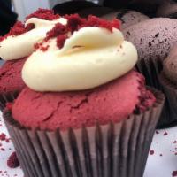 Red velvet · Red cake white buttercream frosting