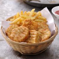 (A5) Nuggets and French Fries Platter (炸鸡块 + 炸薯条) · 6 Pieces（六块)