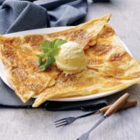 (DS4) Roti Canai with Sliced Banana and Vanilla Ice Cream (印度抛饼配香蕉+香草雪糕) · 