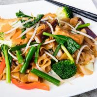 (V3) Vegetarian Char Kway Teow  素炒粿条 · 
