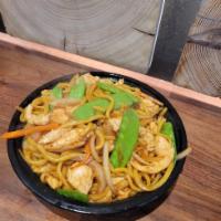 CHICKEN LOMEIN · Lomein noodles mix w. Chicken and veggies, sauted w. Chef savory sauce
