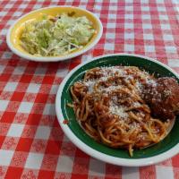 Family Spaghetti · Spaghetti for 4 adults, 4 meatballs, a quart of salad, and garlic bread with cheese.
