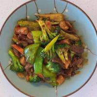 B11. Hunan Beef · beef with broccoli bell pepper mushroom snow peas carrots babycorn waterchestnuts zucchini a...