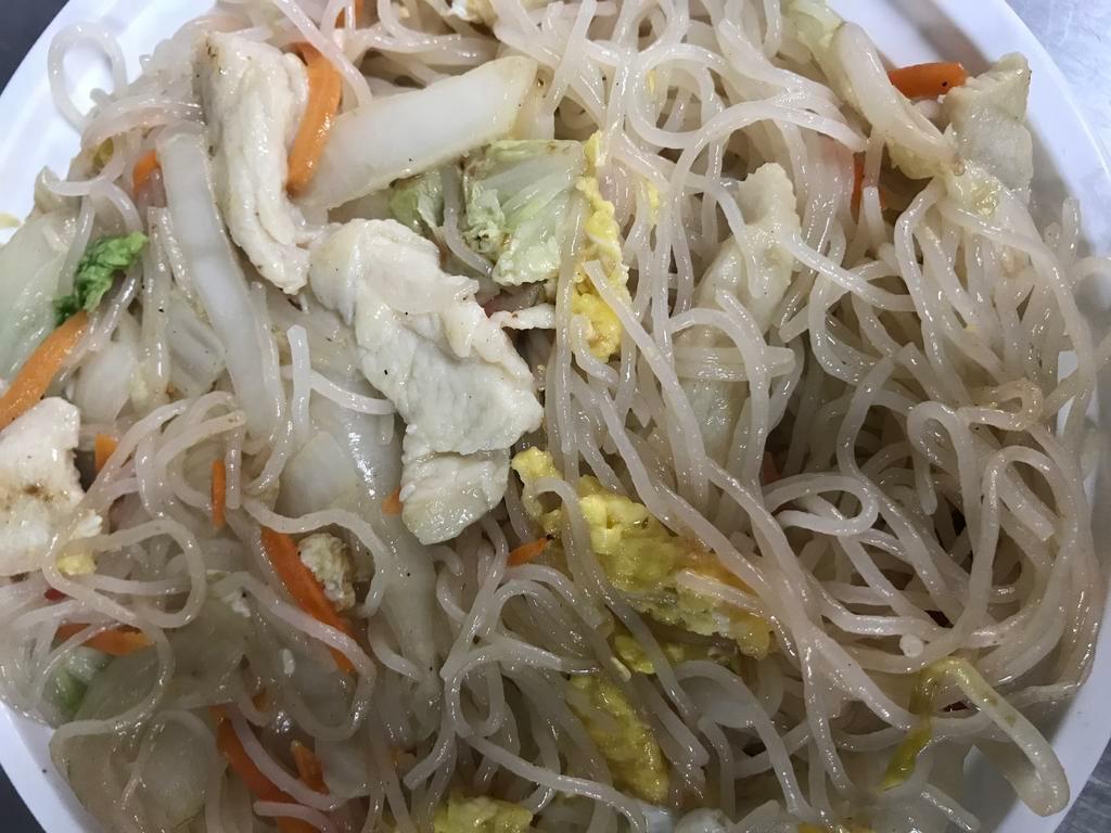 58. Chicken Chow Mei Fun · Soft thin noodles.
