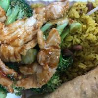 C11. Chicken with Broccoli Combo Plate · Served with roast pork fried rice and egg roll.