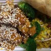 C25. Sesame Chicken Combo Plate · Served with roast pork fried rice and egg roll.