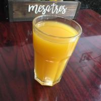 Vaso De Maracuya · Passion fruit drink.