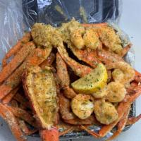 Lobster Tail, Double Snow Crab, and Shrimp · 6oz Maine Lobster Tail, 2 Fresh Alaskan Snow Crab Clusters, 8 Black Tiger Shrimp, 2 Ears of ...