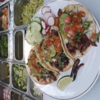 Pastor taco · Pastor( pork ) cilantro ,cebolla , guacamole. 