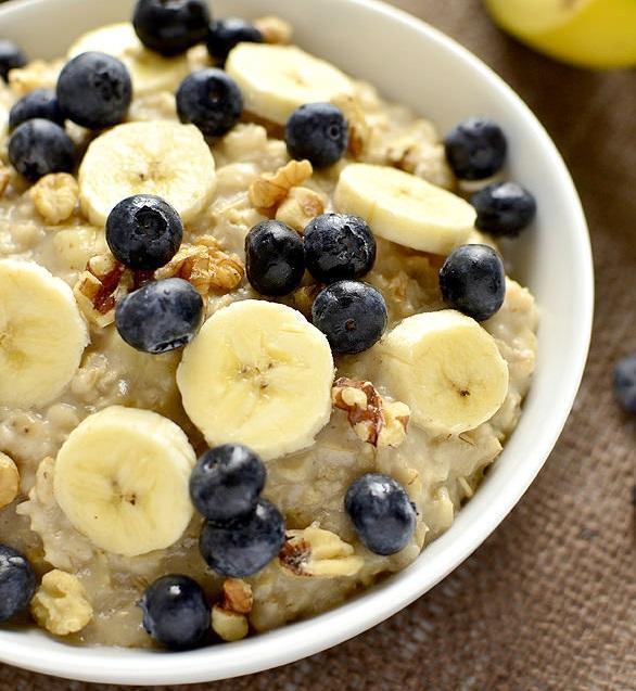 Oatmeal Bowl · Organic oatmeal made with choice of milk topped with blueberries, bananas, walnuts, cinnamon and honey.
