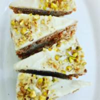 Vegan/GF Carrot Cake Slice · Raw, vegan, gluten free carrot cake with no added sugar.
dates, carrots, walnuts, coconut oi...