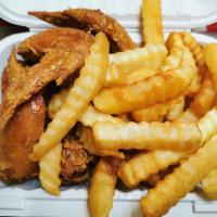Chicken Wings with Fries · 