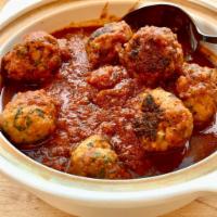 Family - Organic Turkey Meatballs (10 pieces)  · Fully Baked Organic Turkey, Spinach and Quinoa Meatballs. 
Served with House-made Tomato sau...