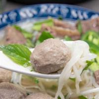 B5. Pho Gau Bo Vien · Noodle soup with fatty flank.