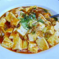 B6.mapo tofu with minced-pork chili sauce 麻婆豆腐 · hot & spicy