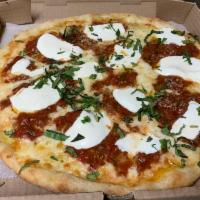 New Brooklyn Pizza  · Marinated tomato sauce,Garlic,basil,mozzarellas  