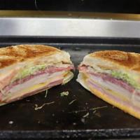 Nanos Special Sandwich · Pavo, Jamon, and Salami Sandwich (Turkey, ham, and salami sandwich)