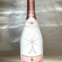 Veuve Du Vernay Ice Sparkling Wine - 750ml. · Must‌ ‌be‌ ‌21‌ ‌to‌ ‌purchase. 11.0% ABV.  (French)  Brut Rose Sparking Wine.