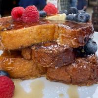 CARDAMOM FRENCH TOAST · Cardamom, Cinnamon, Nutmeg, Fresh Berries, 100% Pure Maple Syrup