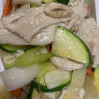 C3. Moo Goo Gai Pan Combo · Stir fried chicken and vegetables.