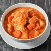 Chicken MaSaman Curry  24oz · Mild massaman curry, with chicken,  carrots, zukiny, potatoes and comes with steam rice