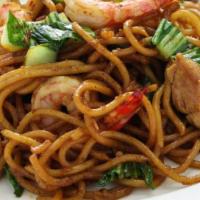 33. Seafood Chow Mein · Stir fried noodle dish.