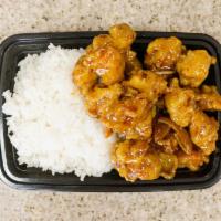 S8. Orange Chicken Chef's Special · Chunks of chicken sauteed in special brown sauce with orange peels. Hot and spicy.