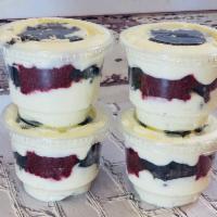 Red Velvet with Cheesecake mousse and Oreo cake cup · Red Velvet with Cheesecake Mousse and Oreo Cake Cup